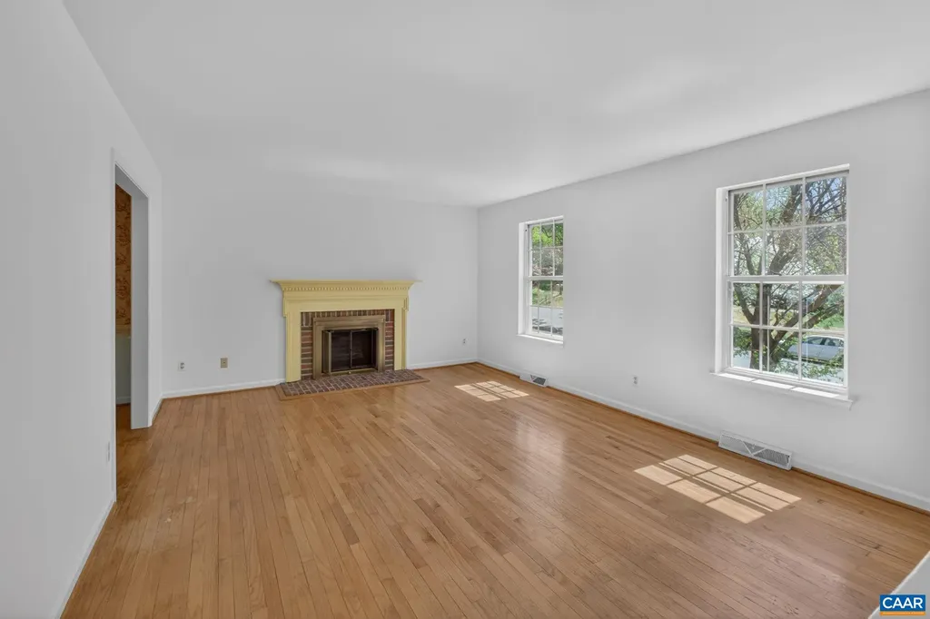 1610 Redwing Lane Charlottesville VA 22911
