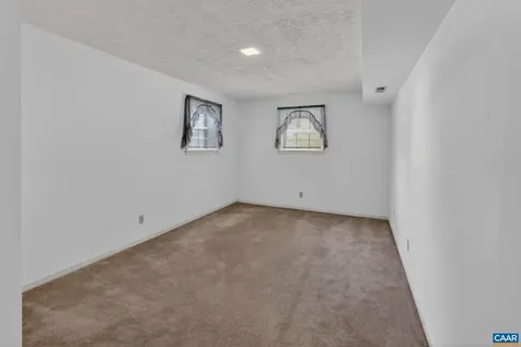 1610 Redwing Lane Charlottesville VA 22911