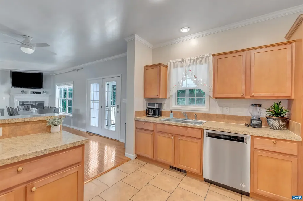 1006 Long Street Charlottesville VA 22901