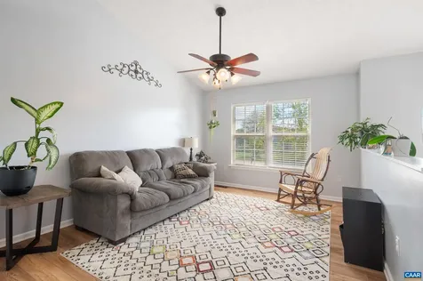 225 Mayfield Lane Waynesboro VA 22980