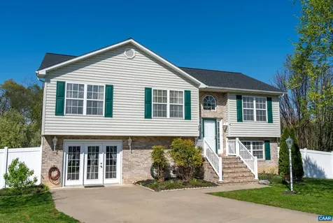 225 Mayfield Lane Waynesboro VA 22980
