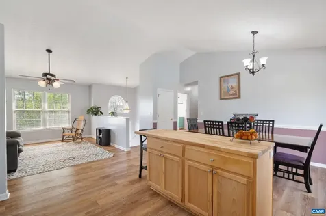 225 Mayfield Lane Waynesboro VA 22980