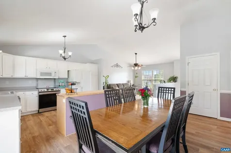225 Mayfield Lane Waynesboro VA 22980
