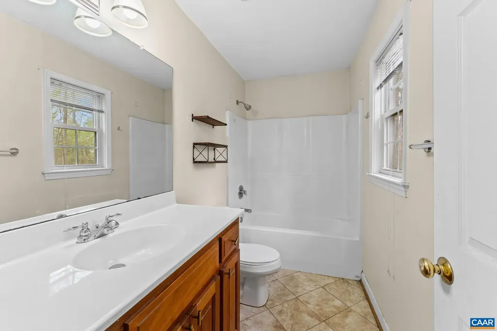 831 Jefferson Drive Palmyra VA 22963