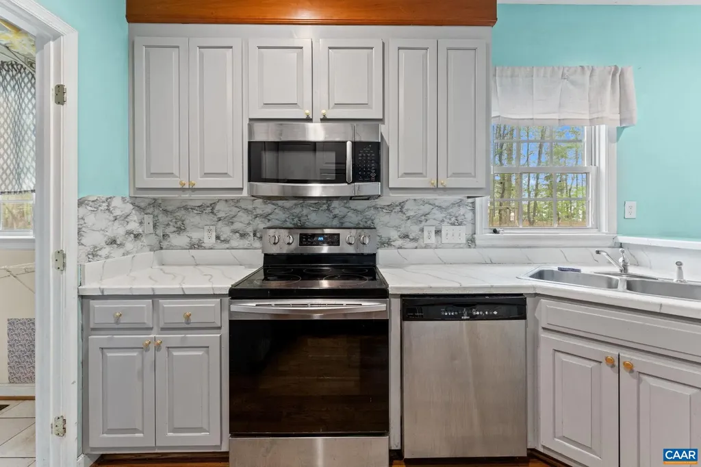 831 Jefferson Drive Palmyra VA 22963