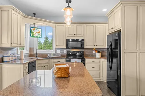 2390 Tinkling Spring Road Stuarts Draft VA 24477