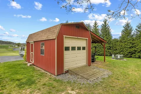 2390 Tinkling Spring Road Stuarts Draft VA 24477