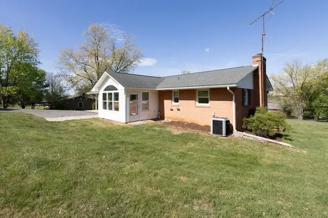 947 Greendale Road Harrisonburg VA 22801