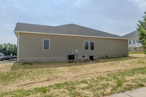 5 Meriwether Circle Stuarts Draft VA 24477