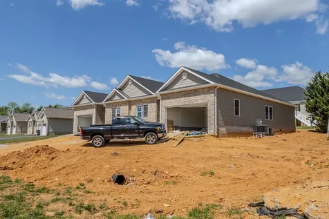 5 Meriwether Circle Stuarts Draft VA 24477