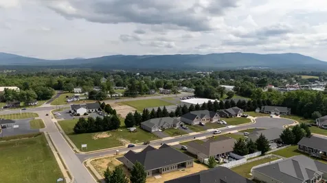 5 Meriwether Circle Stuarts Draft VA 24477