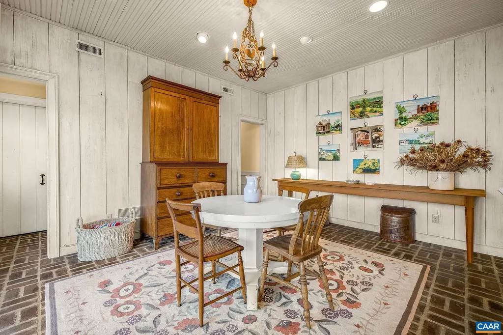 240 Broad Axe Road Charlottesville VA 22903