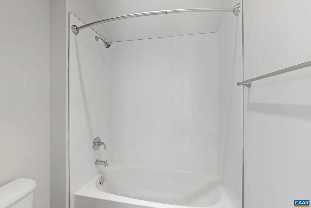 34B Ashlin Cove Charlottesville VA 22901