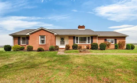 1522 Dam Town Road Fort Defiance VA 24437