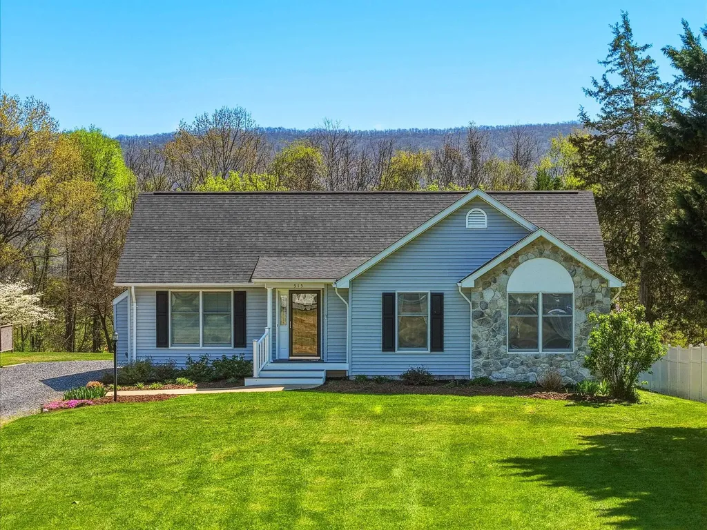 515 Hollingsworth Road Woodstock VA 22664