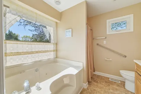 515 Hollingsworth Road Woodstock VA 22664