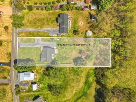515 Hollingsworth Road Woodstock VA 22664