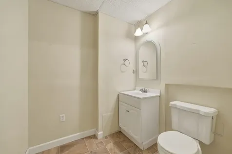 515 Hollingsworth Road Woodstock VA 22664