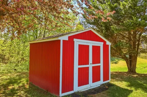 515 Hollingsworth Road Woodstock VA 22664
