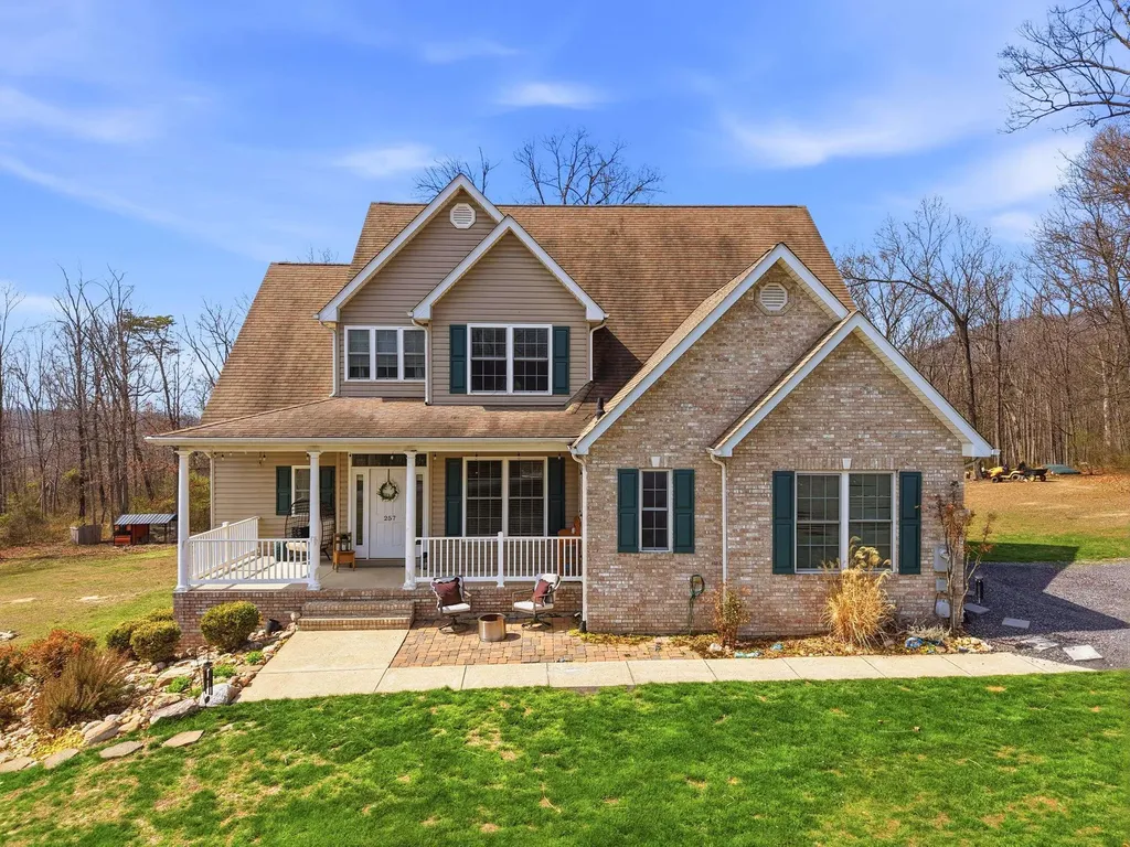 257 Hunter Road Maurertown VA 22644