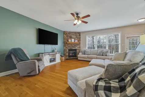 257 Hunter Road Maurertown VA 22644