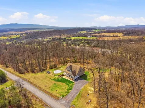 257 Hunter Road Maurertown VA 22644