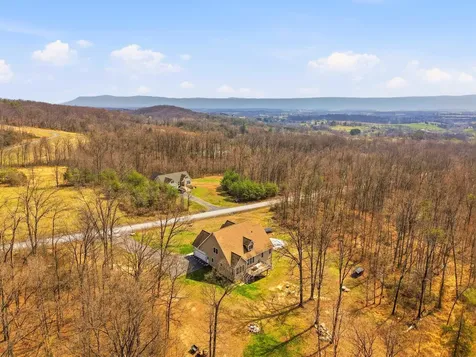 257 Hunter Road Maurertown VA 22644