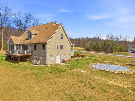 257 Hunter Road Maurertown VA 22644