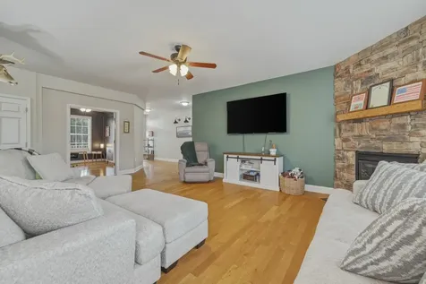 257 Hunter Road Maurertown VA 22644