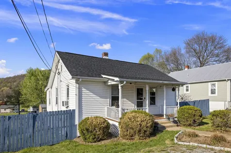 337 Mary Gray Lane Staunton VA 24401
