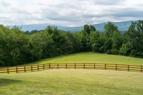 25 Koogler Trail Raphine VA 24472