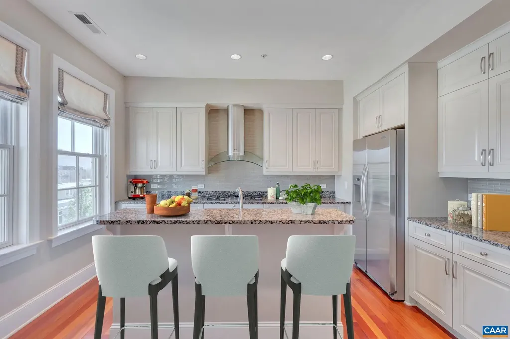 210 10th Street NE Charlottesville VA 22902