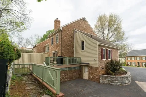 5 Waverley Green Staunton VA 24401