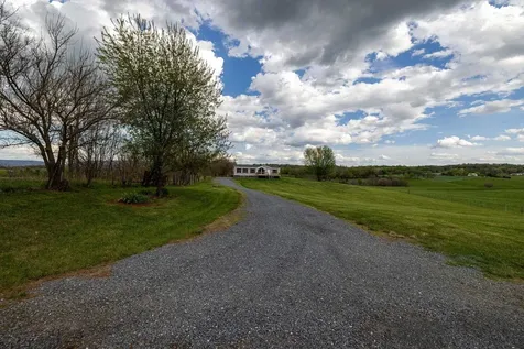 14196 American Legion Drive Broadway VA 22815