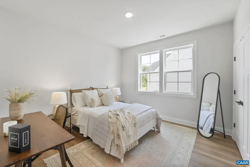 19 Farrow Cove Charlottesville VA 22901