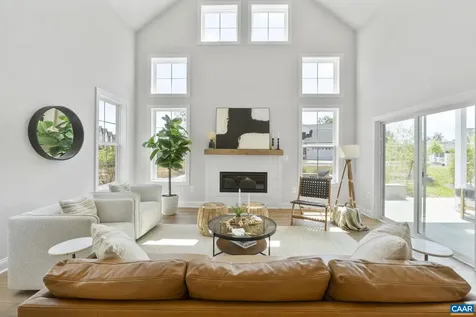 19 Farrow Cove Charlottesville VA 22901