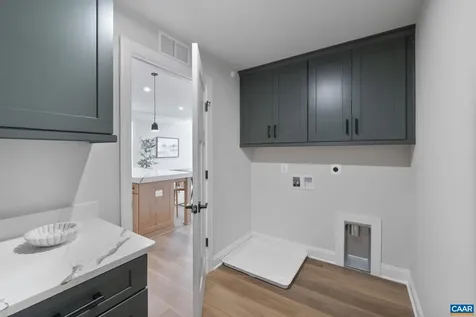 19 Farrow Cove Charlottesville VA 22901