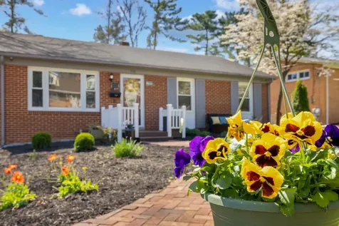918 Washington Avenue Waynesboro VA 22980