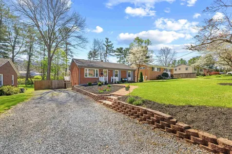 918 Washington Avenue Waynesboro VA 22980