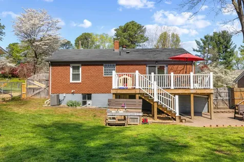 918 Washington Avenue Waynesboro VA 22980