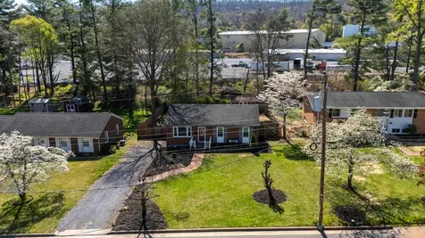918 Washington Avenue Waynesboro VA 22980