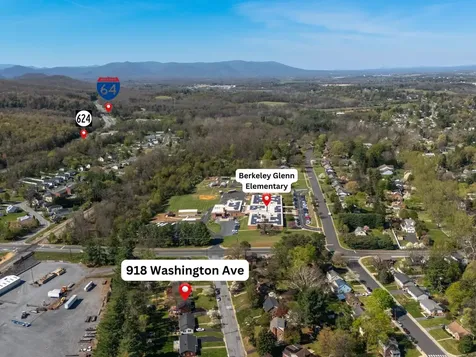 918 Washington Avenue Waynesboro VA 22980