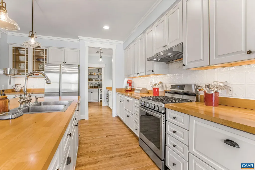 4764 Advance Mills Road Earlysville VA 22936