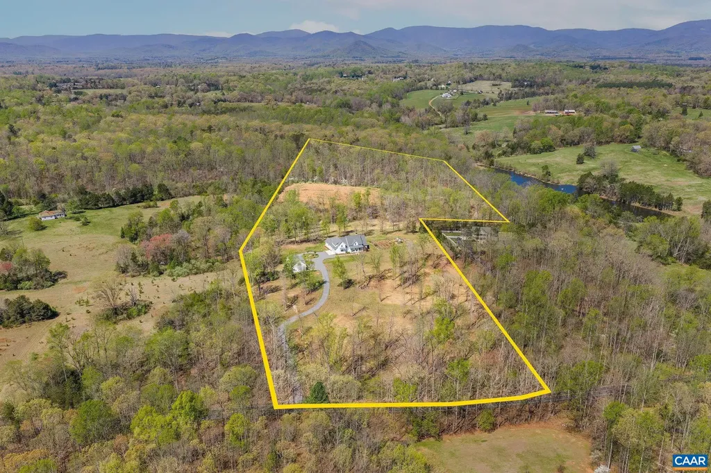 4764 Advance Mills Road Earlysville VA 22936