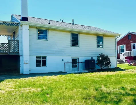 2403 Park Hill Road Staunton VA 24401