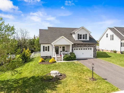 137 Tomasville Drive Waynesboro VA 22980