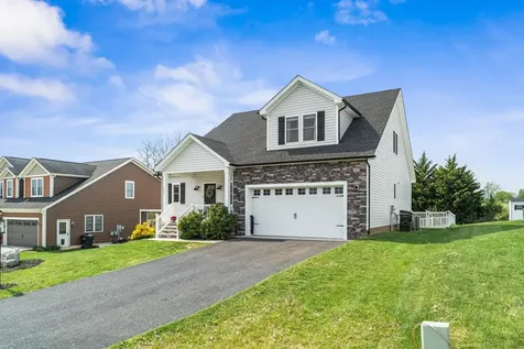 137 Tomasville Drive Waynesboro VA 22980