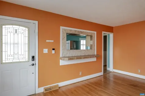 424 Oak Avenue Waynesboro VA 22980