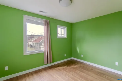 424 Oak Avenue Waynesboro VA 22980