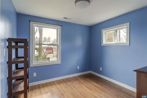 424 Oak Avenue Waynesboro VA 22980
